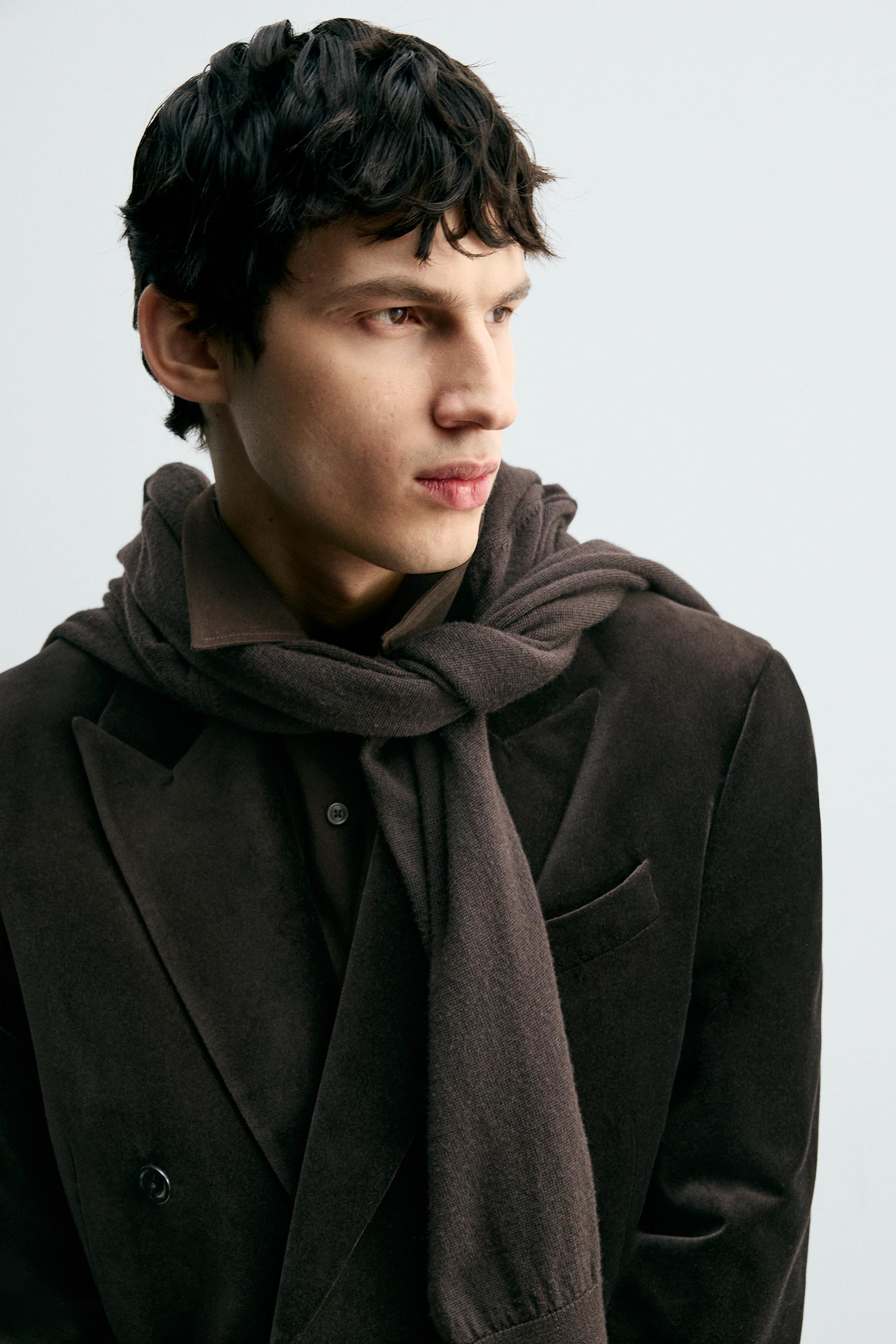 REGULAR FIT VELVET BLAZER